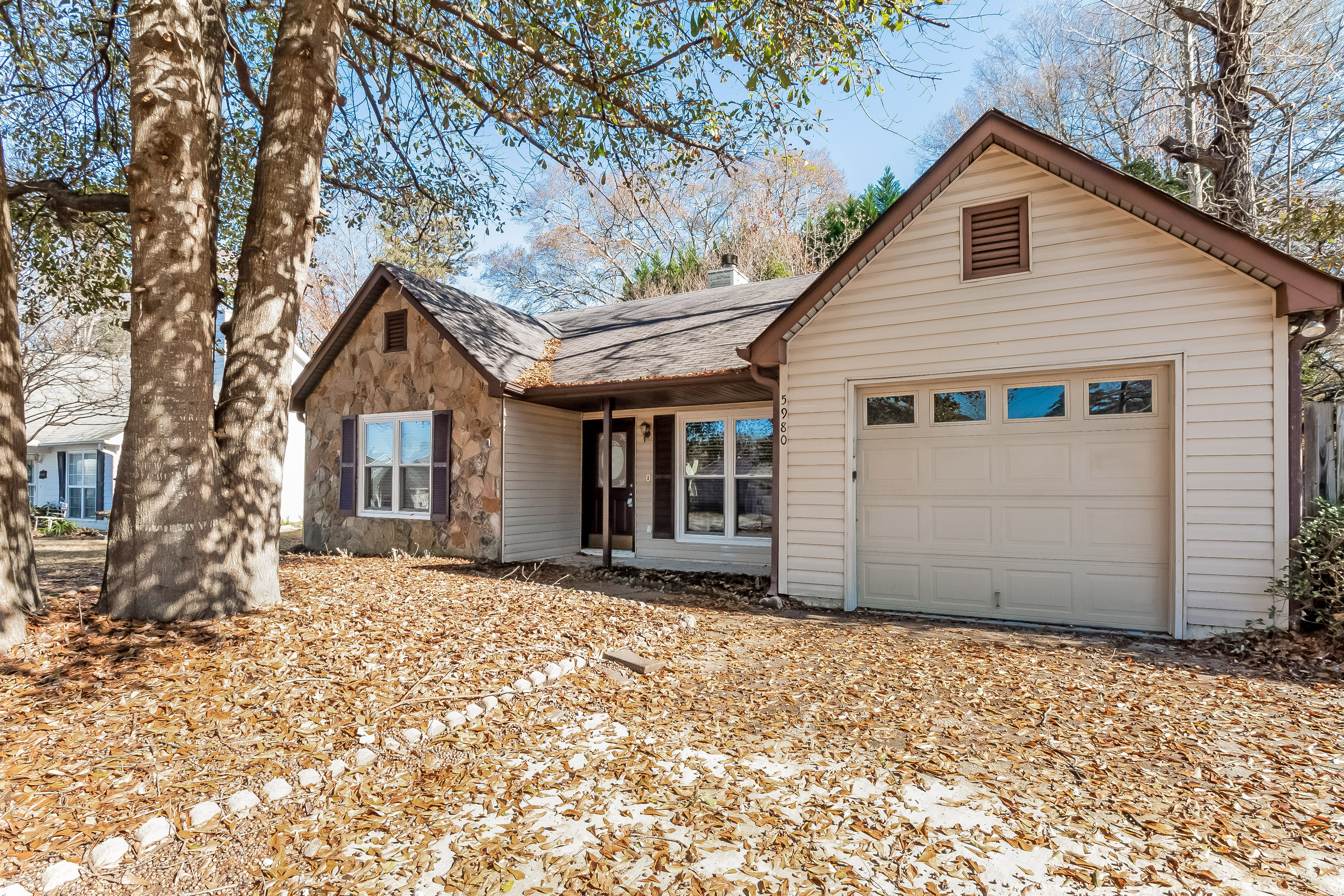 5980 Creekside Dr Rex, GA 30273